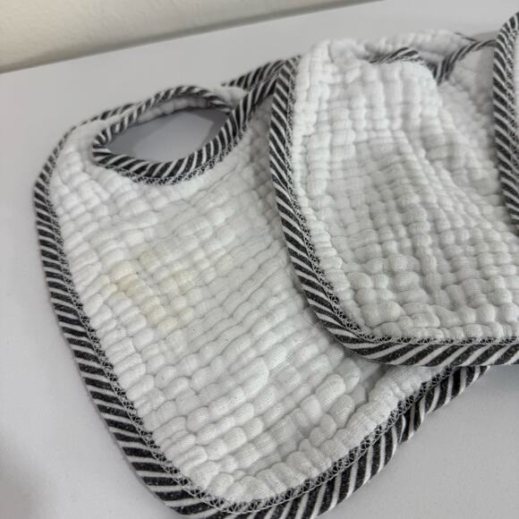 Modern Baby White & Black Muslin Baby Bibs Bundle of 3 - Picture 3 of 4